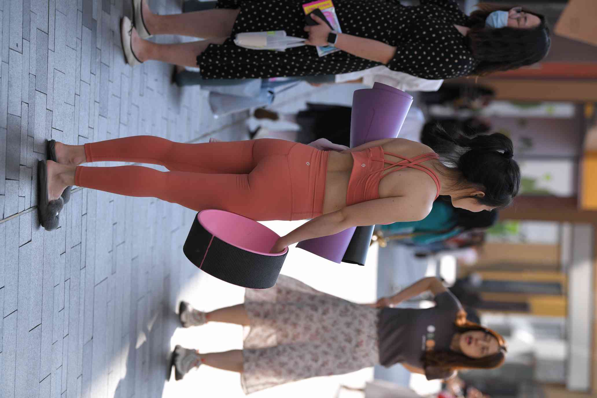 图片[2]-练瑜伽的姑娘【176P】04028-达塔图库