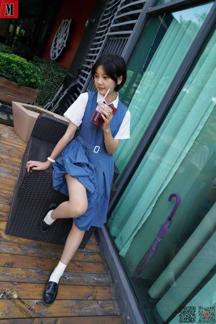 图片[2]-一副学生模样的短发姑娘【112P】20023-达塔图库