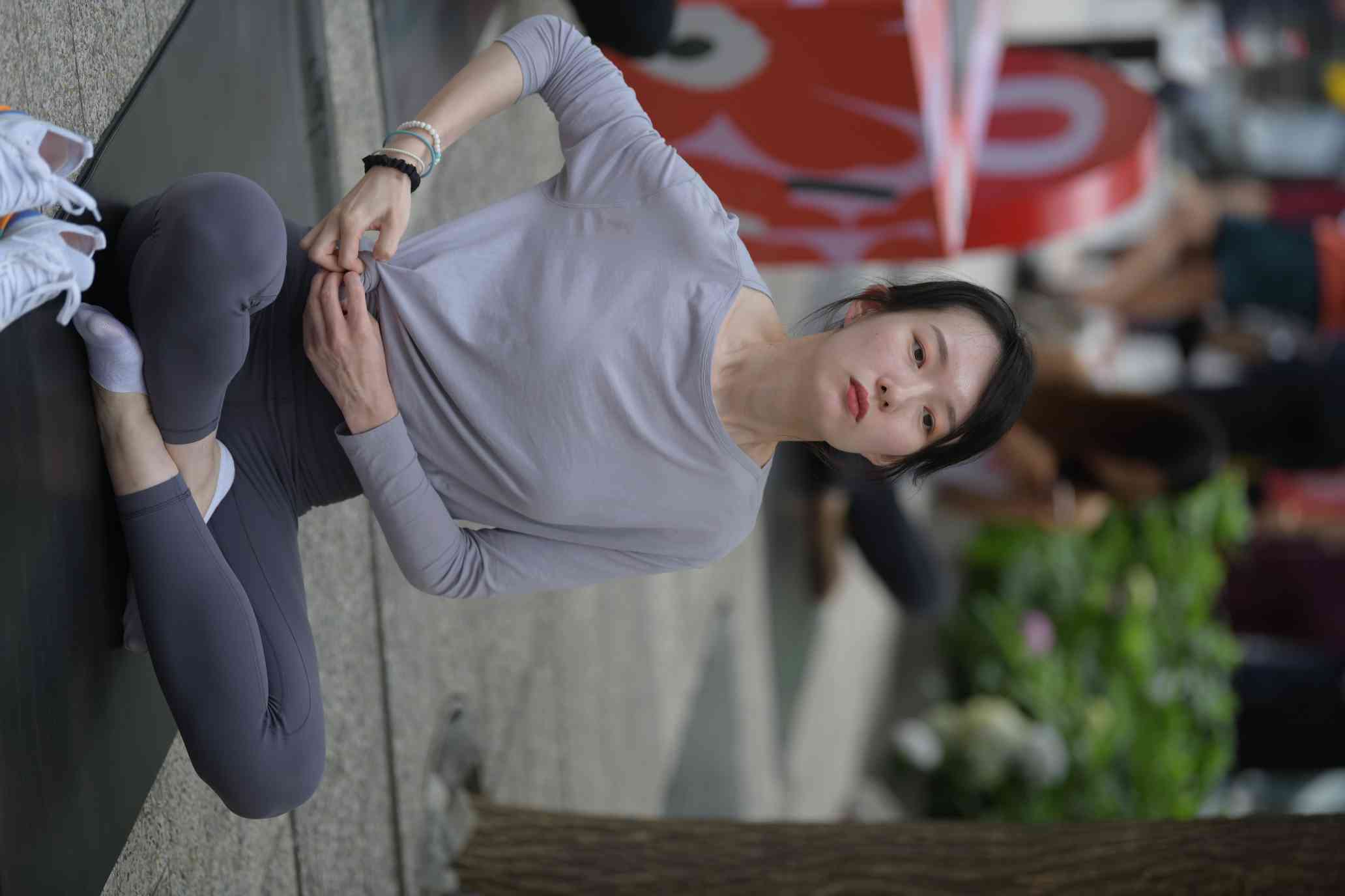 图片[4]-做瑜伽的小女人【75P】04023-达塔图库