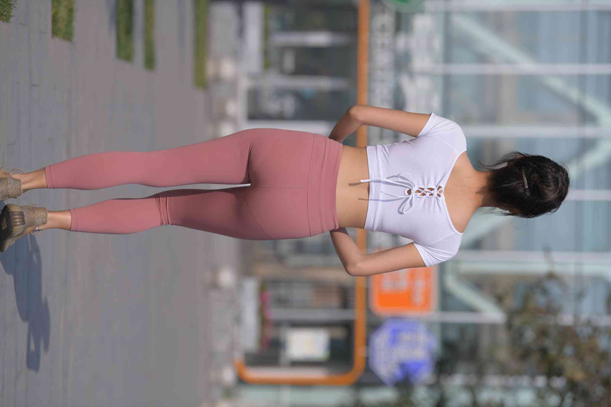 图片[1]-很漂亮的瑜伽裤女孩【419P】04013-达塔图库