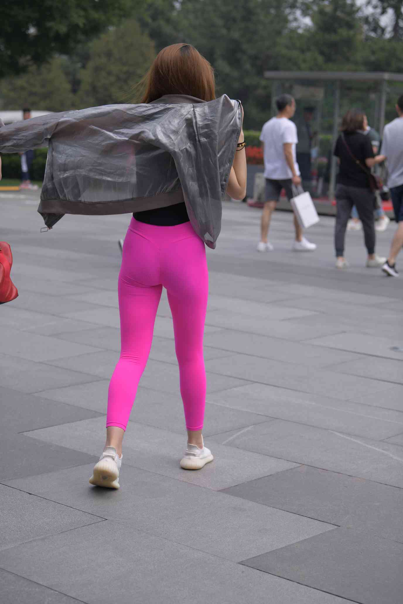 图片[5]-粉色瑜伽裤眼镜女孩【57P】04021-达塔图库