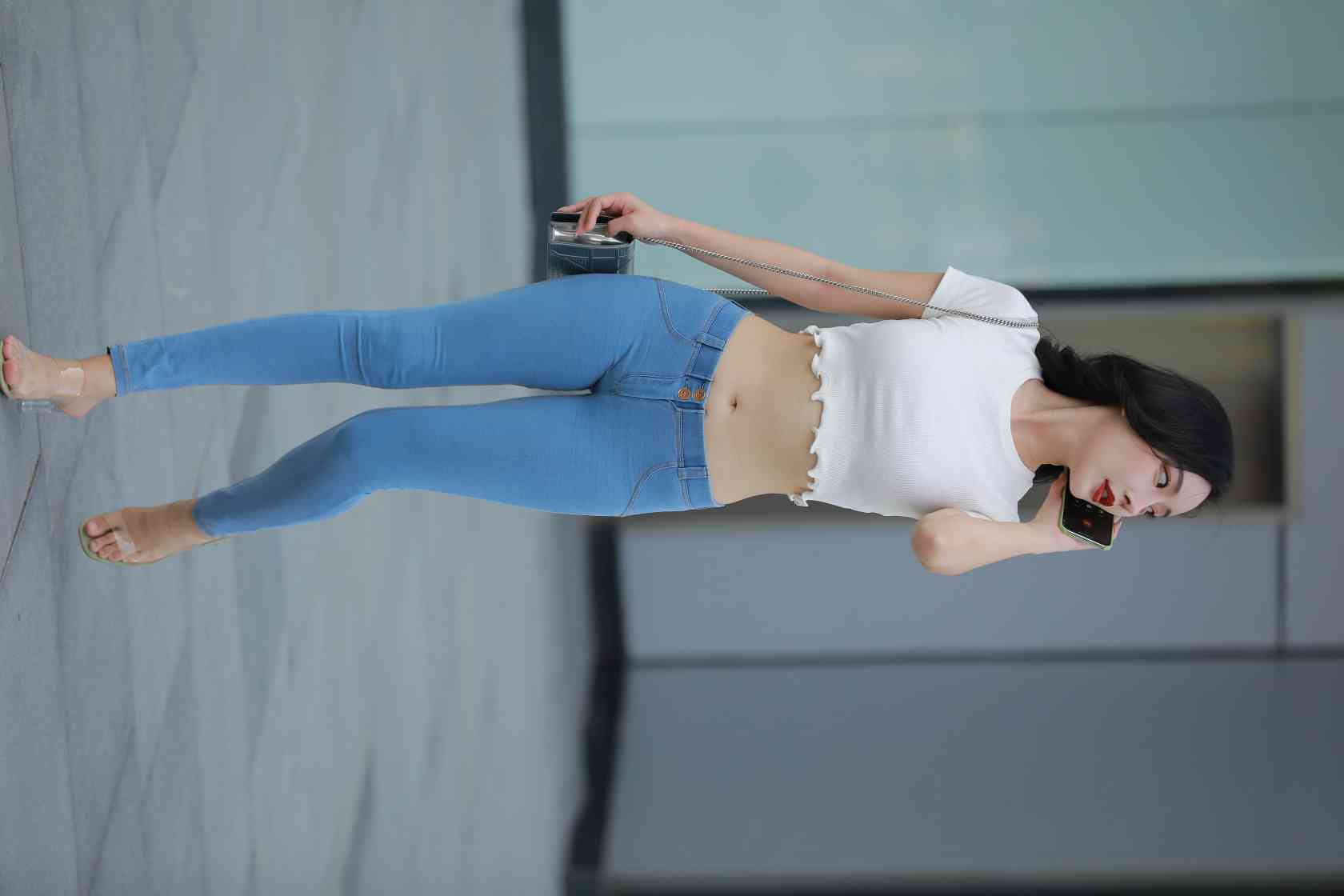 图片[4]-非常漂亮的紧身牛仔裤女孩【115P】04016-达塔图库