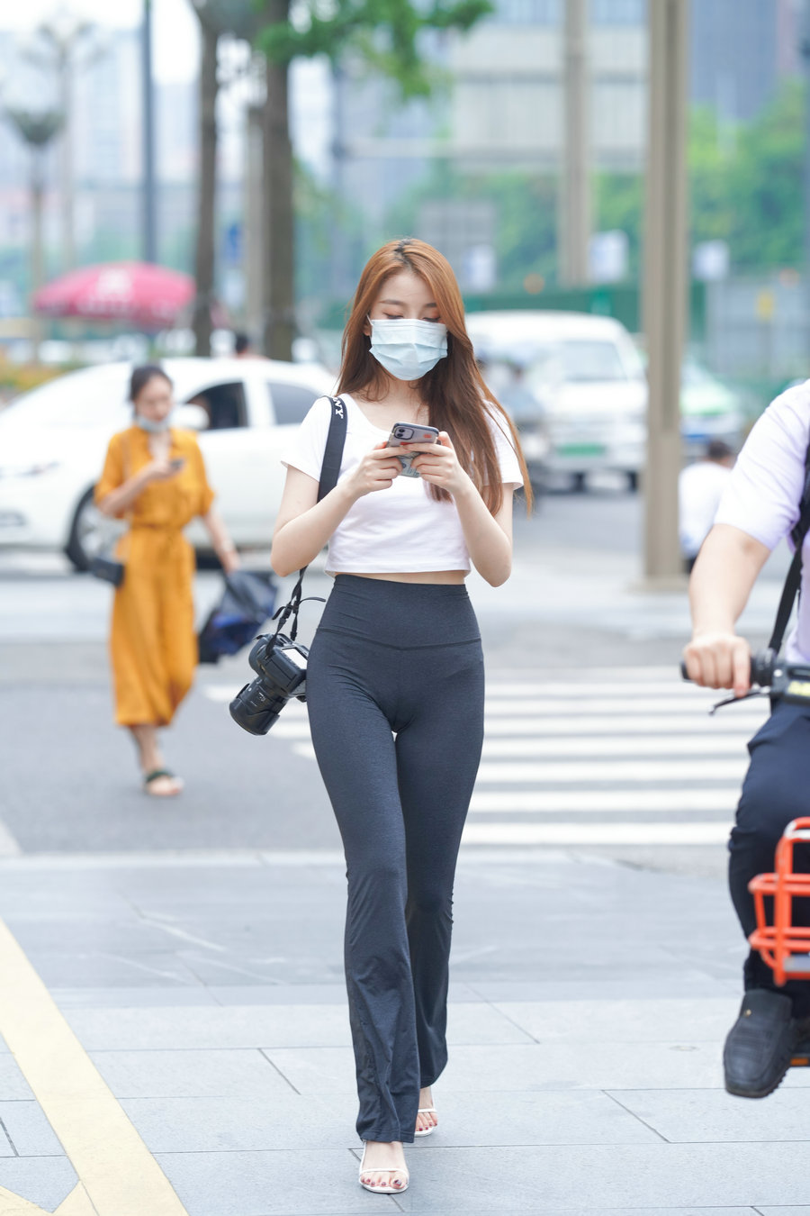 图片[3]-玩单反机的瑜伽裤女孩  J1270 498P5V-28.6GB-达塔图库