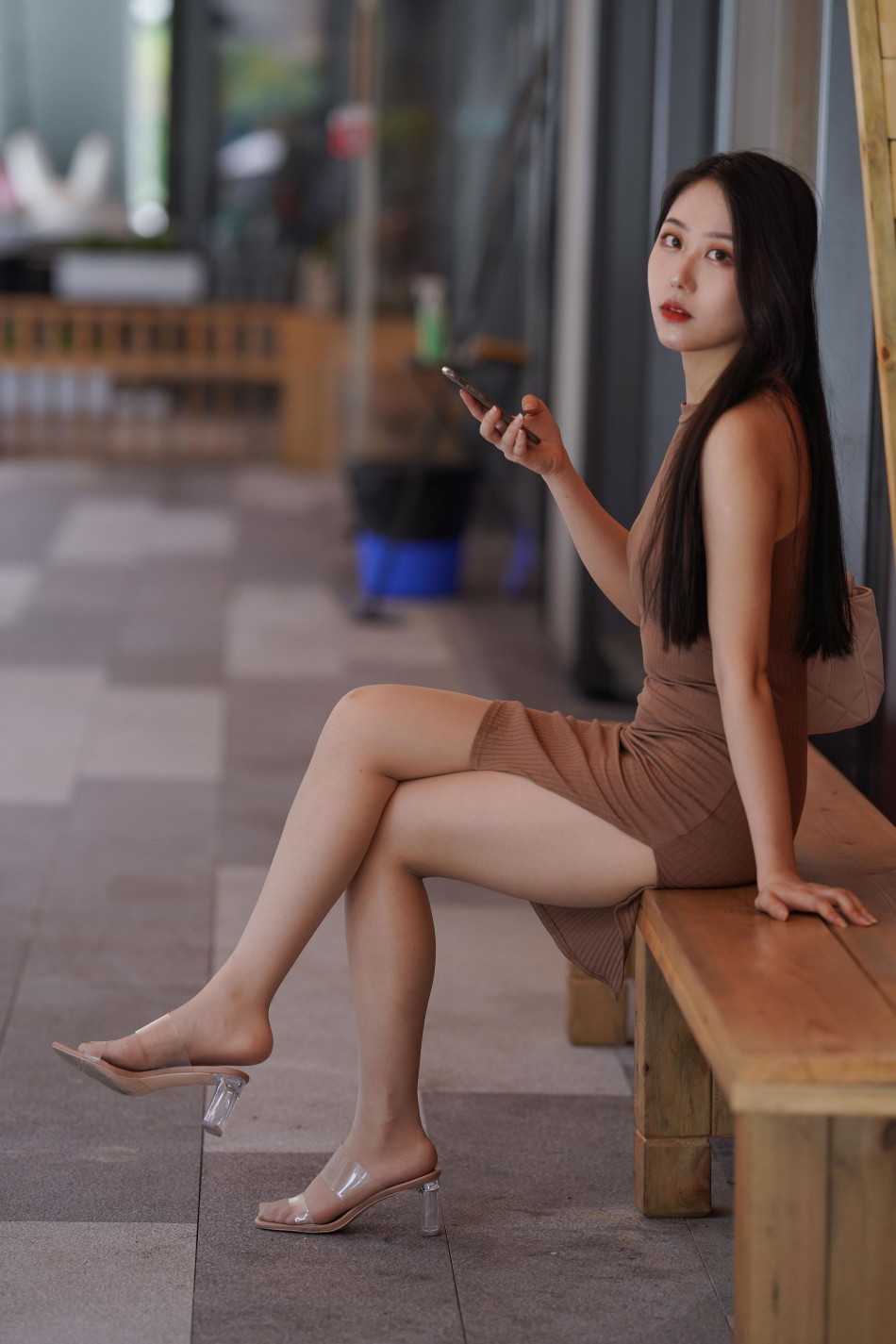 图片[5]-超有女人味的姑娘短裙逛街【400P】00049-达塔图库