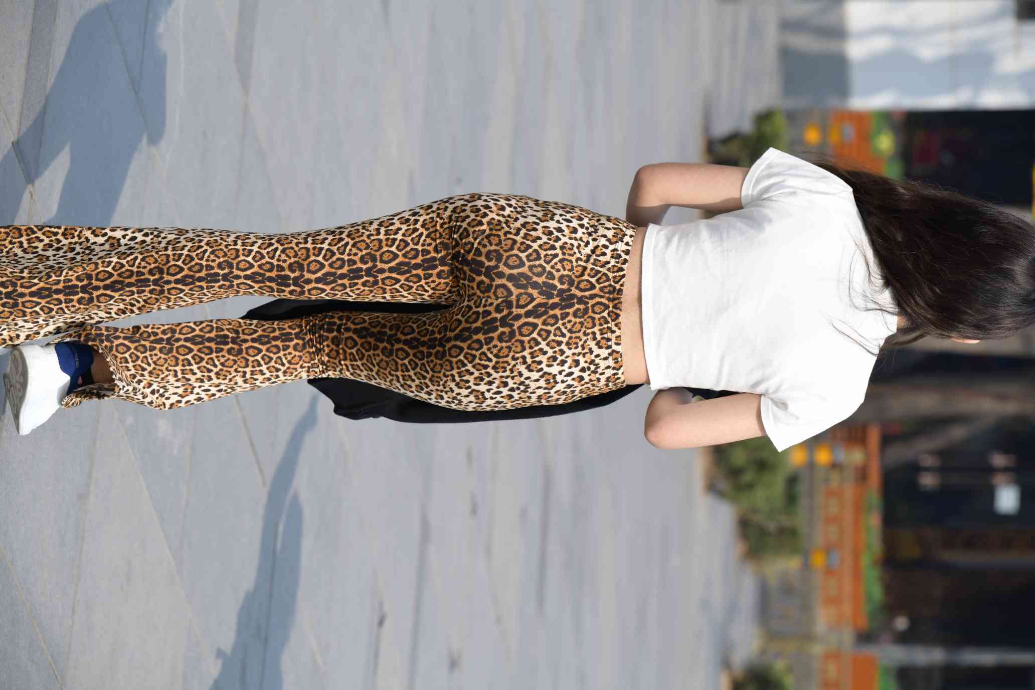 图片[2]-豹纹紧身裤小姑娘【339P】04026-达塔图库