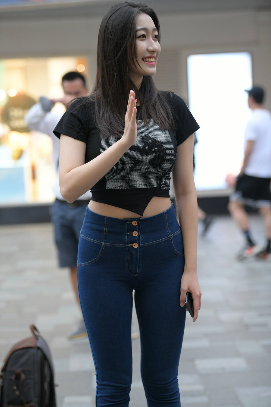 图片[1]-紧身牛仔裤女人J2784 240P-6.66GB-达塔图库