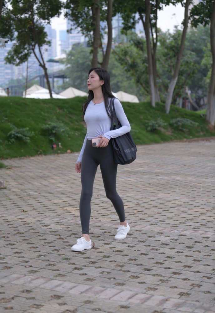 图片[2]-荡秋千的瑜伽裤女孩J2135 588P1V-20.8GB-达塔图库