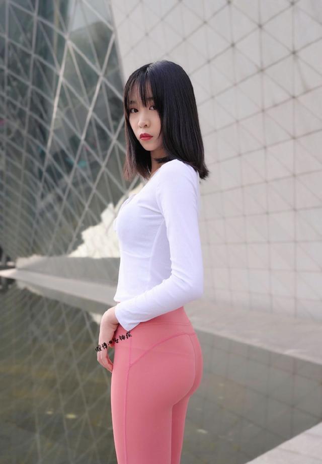 图片[4]-粉色瑜伽裤年轻女孩 J1311 417P17V-14.9GB-达塔图库