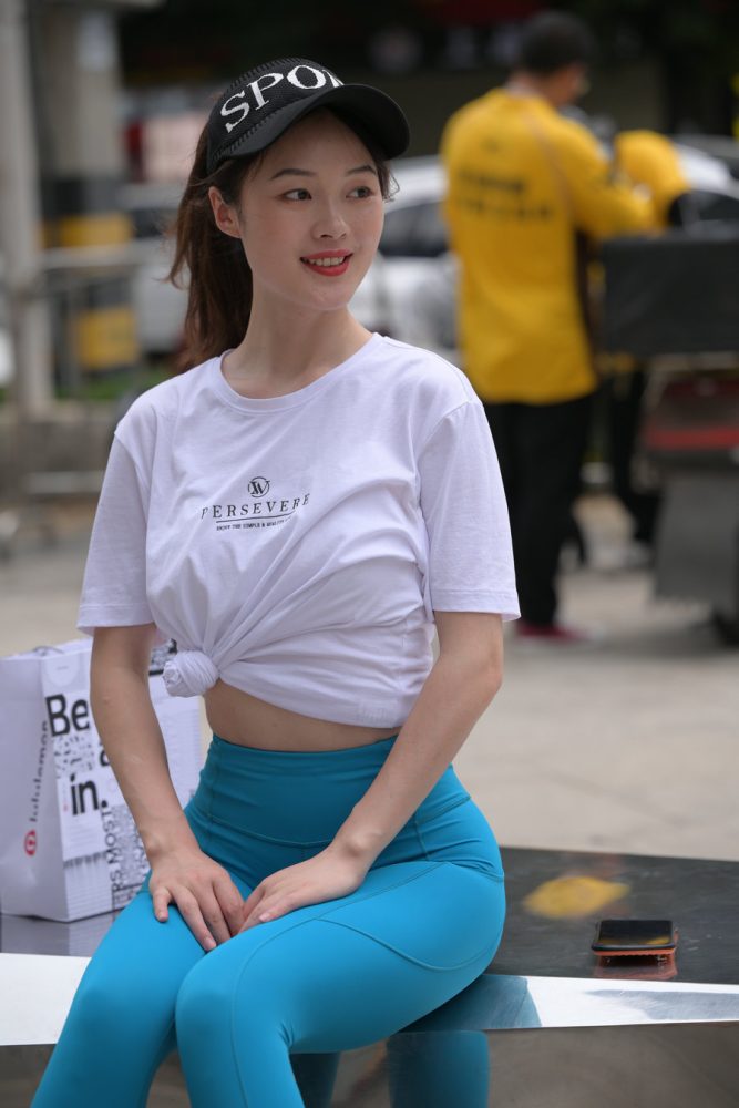 图片[2]-蓝色瑜伽裤阳光女孩J2095 611P1V-21.8GB-达塔图库