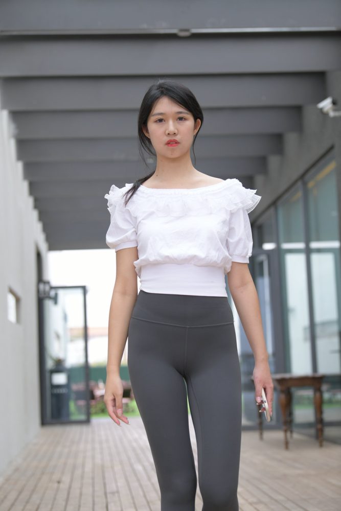 户外瑜伽女孩J3985 709P2V-34.2GB-达塔图库