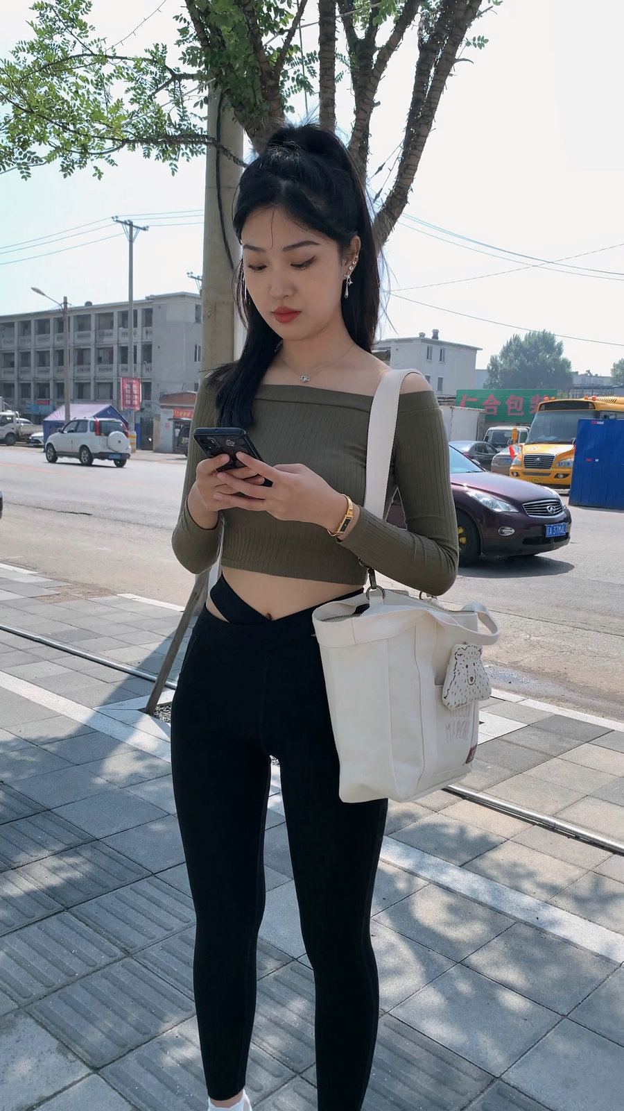 图片[1]-刚刚健身结束的高马尾瑜伽裤女孩J4111 MP4-8.97GB-达塔图库