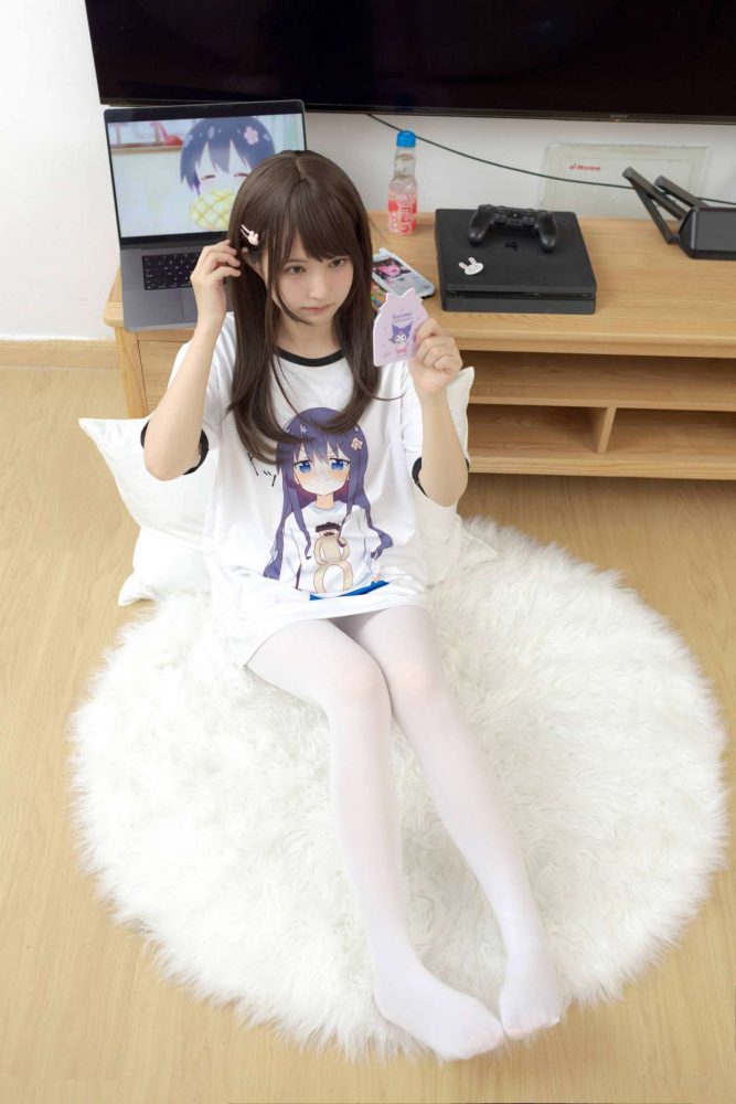 二次元白丝美少女【69P】20027-达塔图库