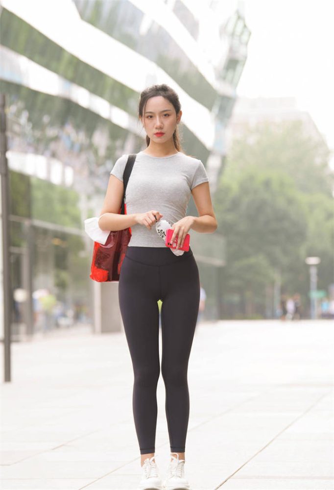 落落大方的瑜伽裤小女人J2221 760P1V-23.7GB-达塔图库