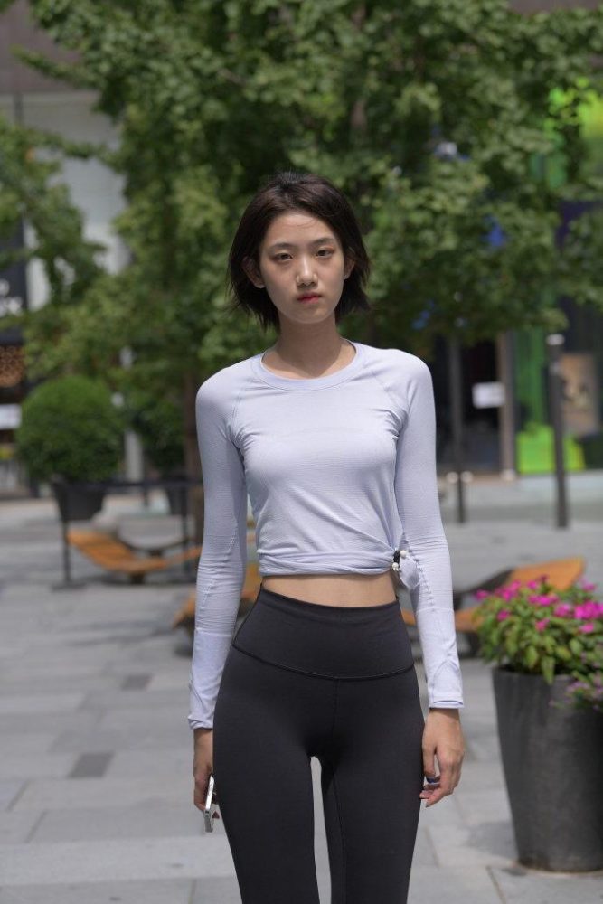 短发长腿的女生J2791 292P-5.71GB-达塔图库