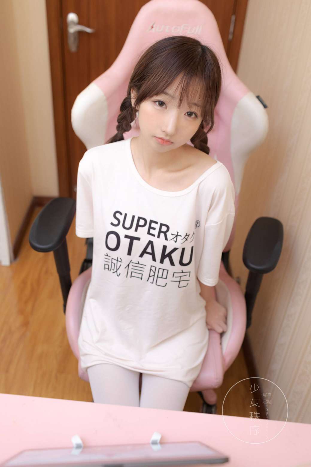 图片[5]-喜欢玩电竞的双马尾粉红女孩【65P】20026-达塔图库