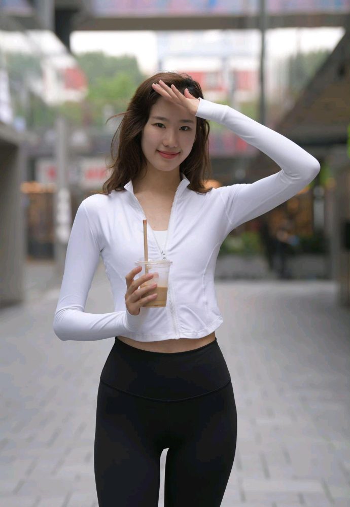 像刘亦菲的黑色瑜伽裤女孩J2237 340P1V-14.8GB-达塔图库