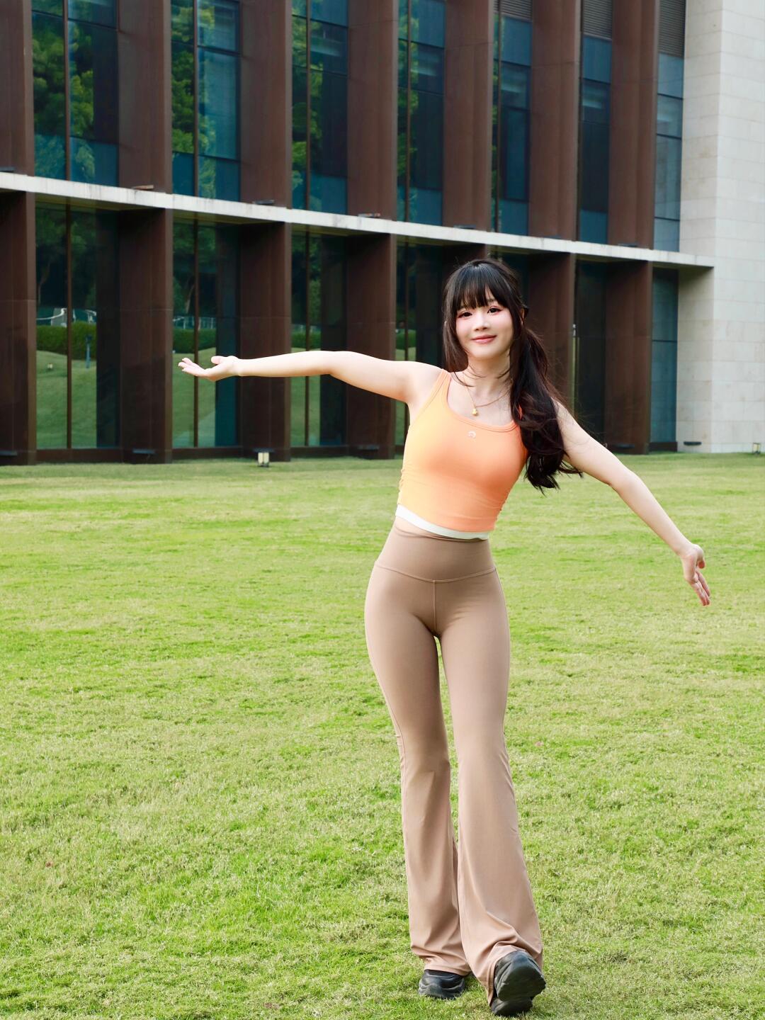 图片[4]-喜欢瑜伽的阳光快乐女孩【135P】04042-达塔图库