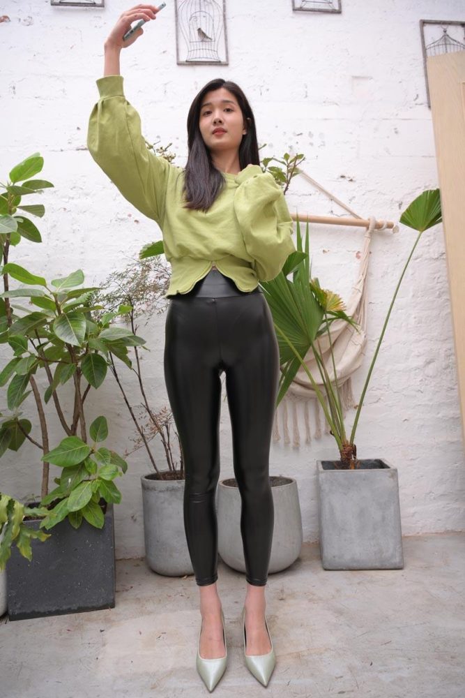 身材很棒的紧身皮裤女孩 J1537 653P1V-19.3GB-达塔图库