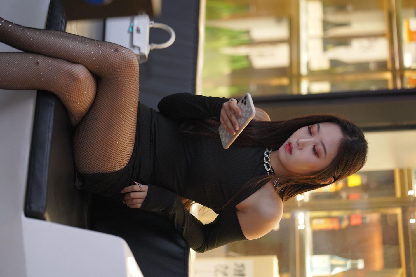 图片[5]-非常妩媚的网格丝袜女孩【186P】00037-达塔图库