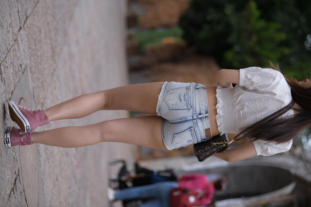 图片[6]-戴太阳镜的牛仔短裤紧身牛仔MM【167P】00021-达塔图库