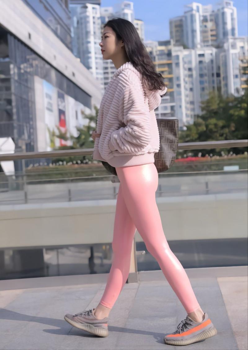 图片[2]-粉红色紧身裤的女孩 J1482 365P2V-18.1GB-达塔图库