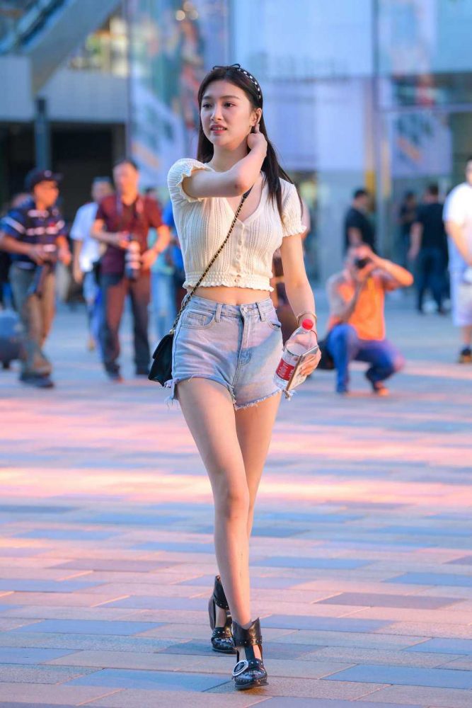 0079IYWzly1he57f70nxcj348w6dcqv9-55