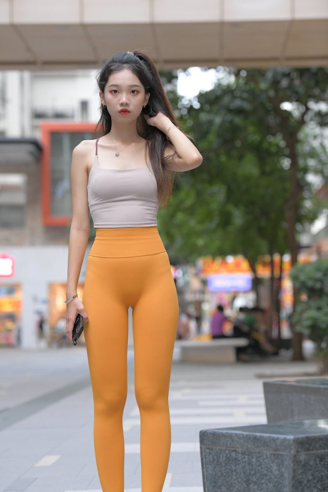 超级可爱的橘黄瑜伽裤女孩J3030 801P1V-28.0GB-达塔图库