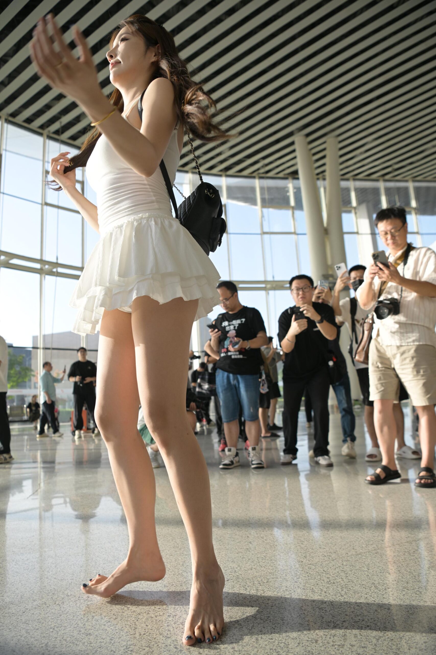 图片[5]-P4351 白裙美腿 【160P1V】-达塔图库